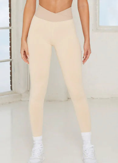 NEW Seamless Yoga Set for Quick-Dry Fitness Wear