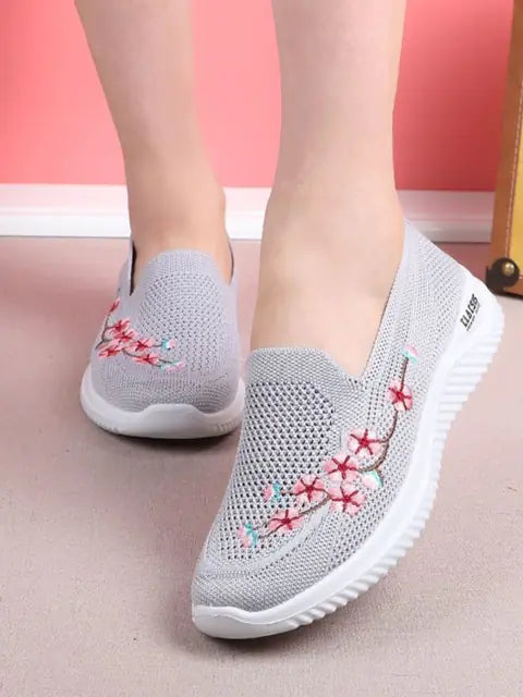 Breathable Mesh Women’s Casual Slip-On Walking Shoes