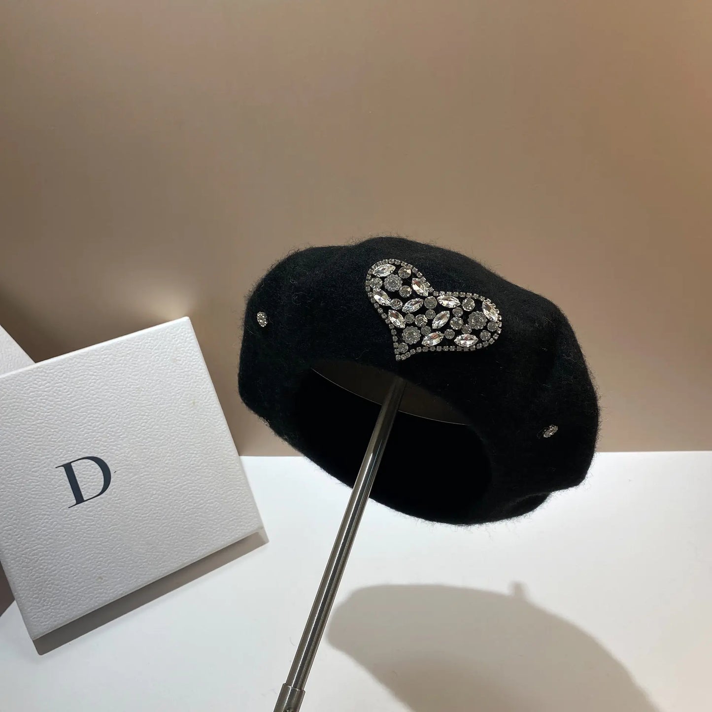 Japanese Age-Reducing Painter Rhinestone Beret