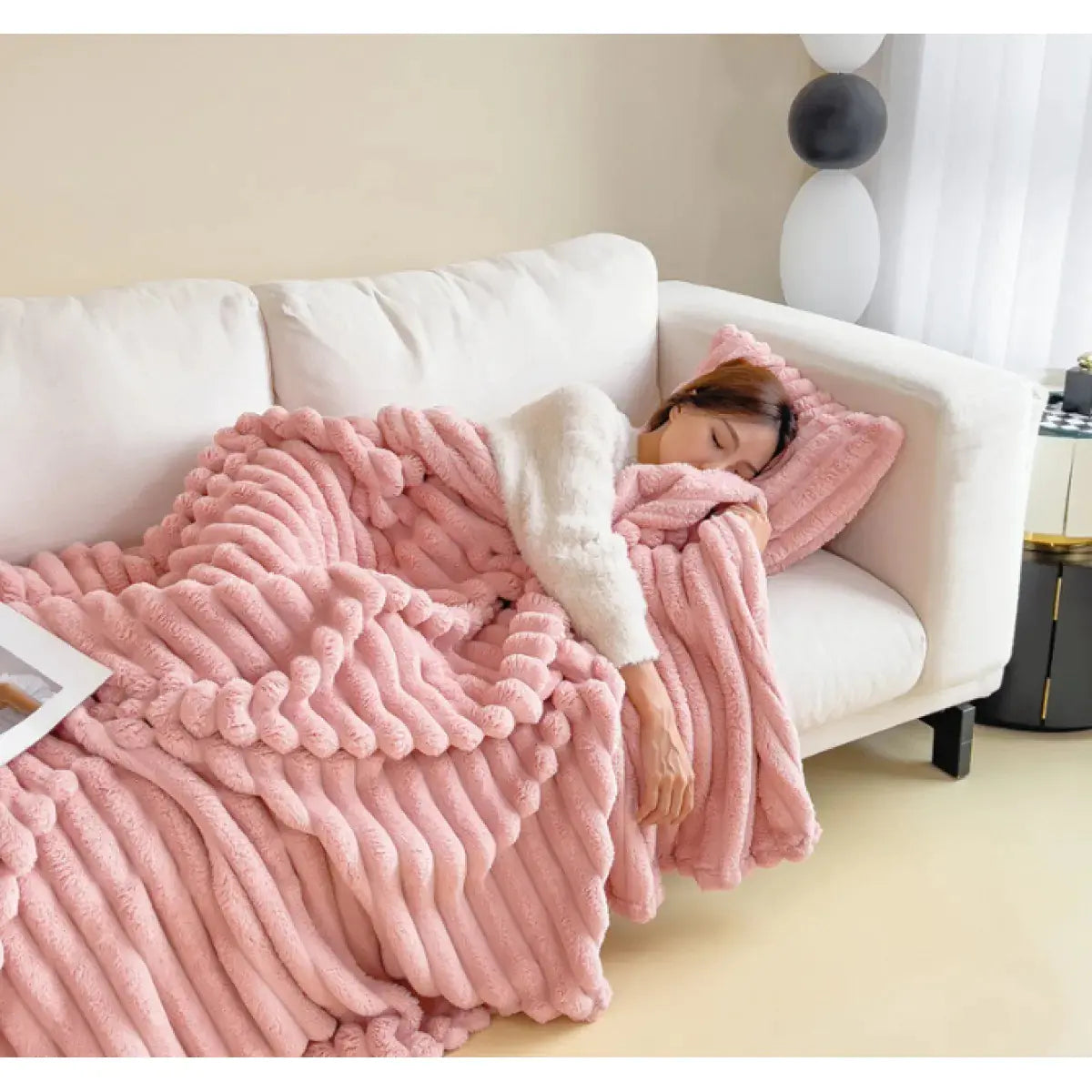 Soft Velvet Rabbit Fur Blanket – Thick & Warm Throw