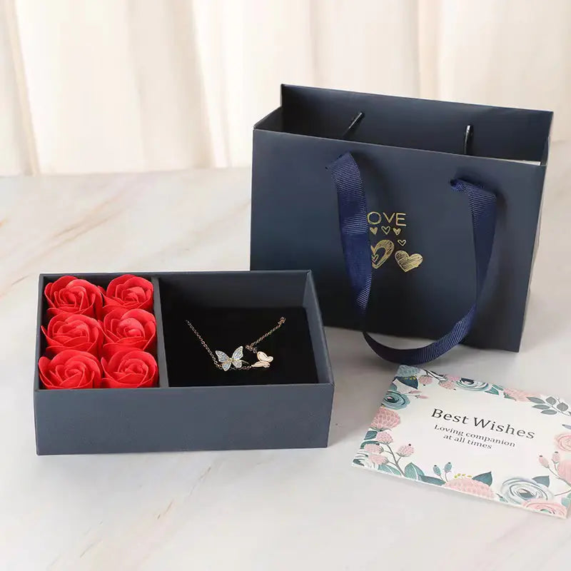 Gift Box with 6 Roses (One Piece)