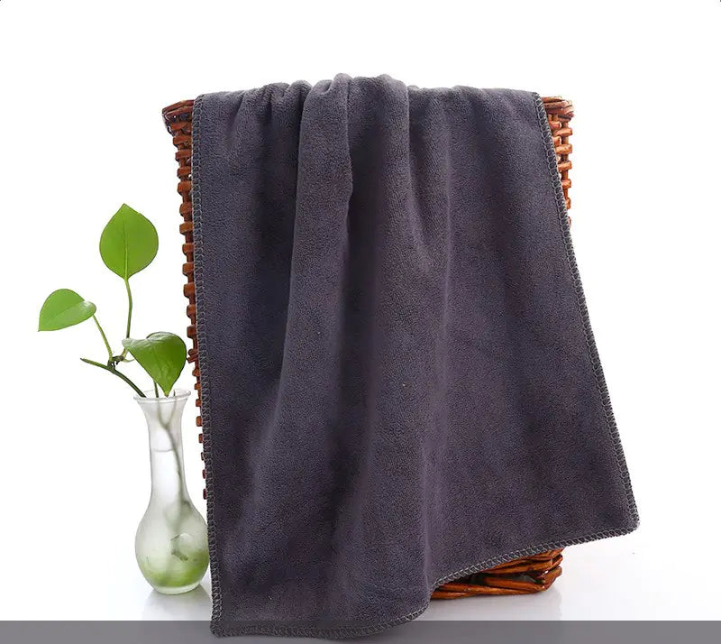 Thick Microfiber Towels for Salons and Spas