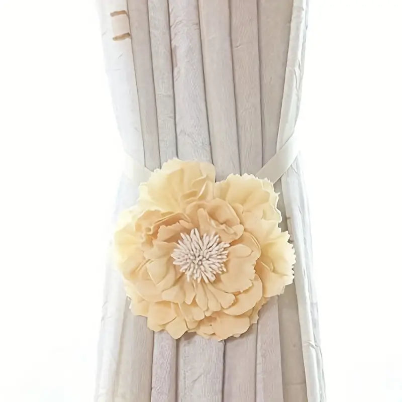Cloth Flower Magnetic Curtain Tieback - Room Decor Pair