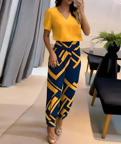 Emmely™ Mode Jumpsuit - Stylish V-Neck Print Set (One Set)