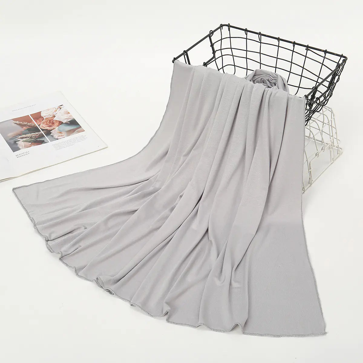 New Women's Solid Color Long Scarf - Breathable & Soft