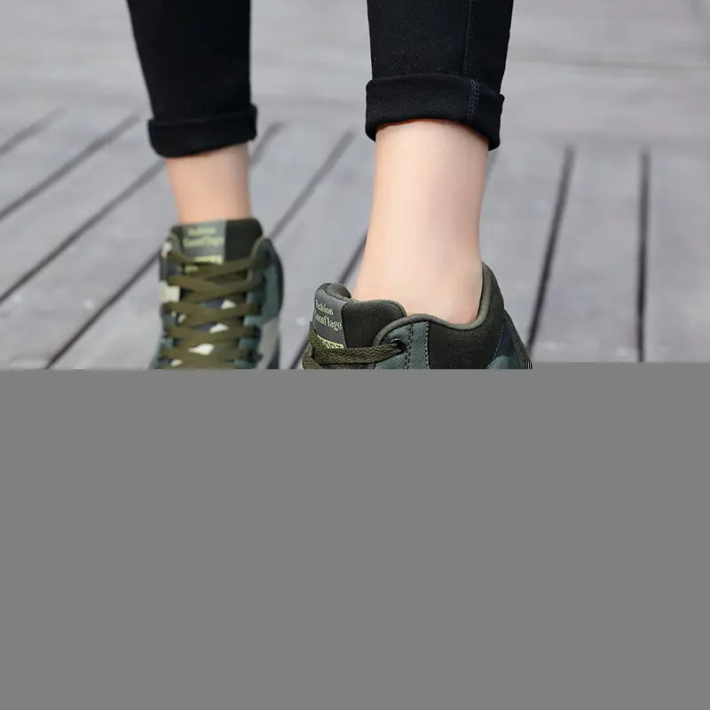 New Spring Autumn Camouflage Canvas Sneakers for Women