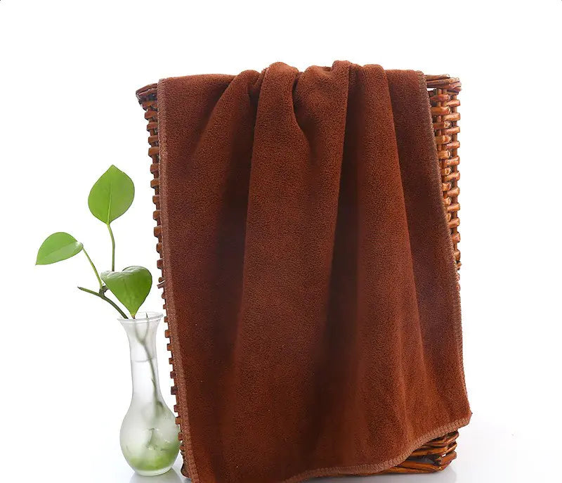 Thick Microfiber Towels for Salons and Spas