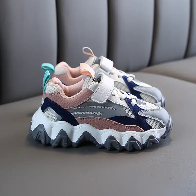 2020 Fashionable Velcro Sports Shoes for Kids