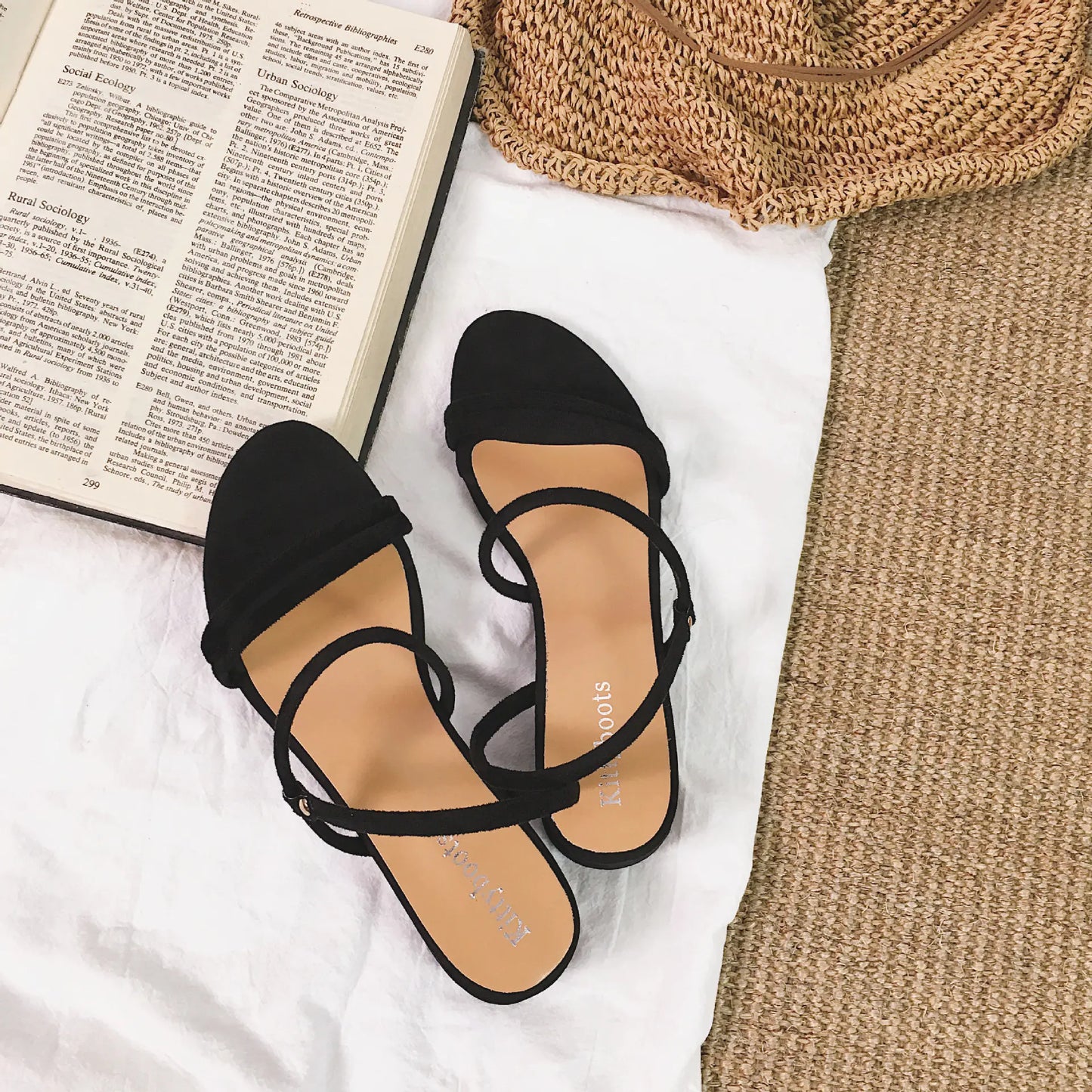 Strap Mid-Heel Square Sandals