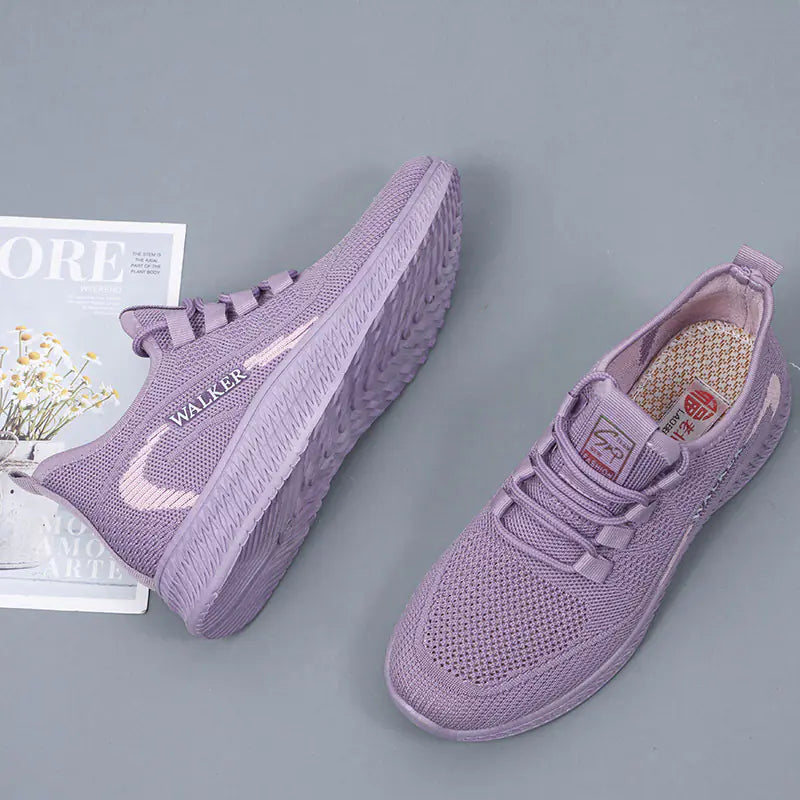 Beijing Style Women's Breathable Soft Sports Shoes