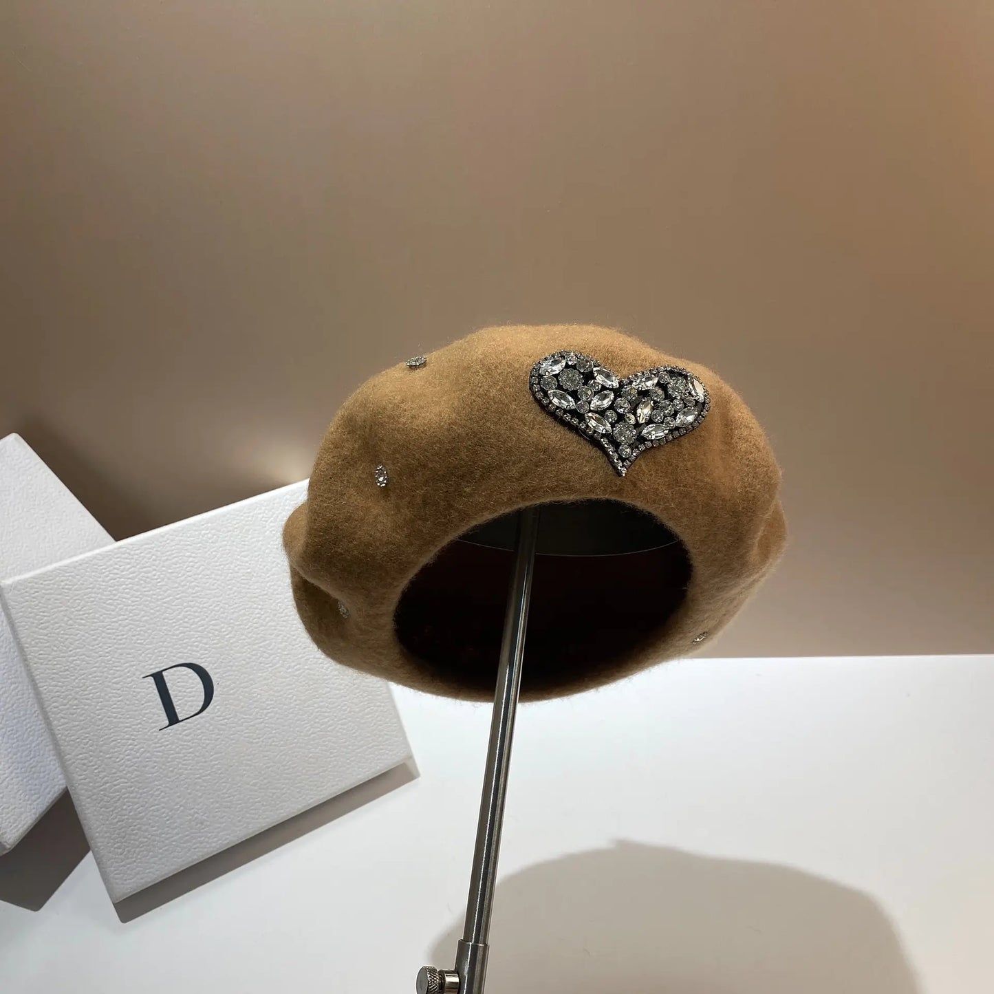 Japanese Age-Reducing Painter Rhinestone Beret