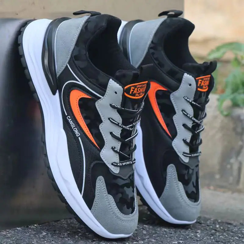 Men's Breathable Mesh Sports Shoes for Spring/Summer