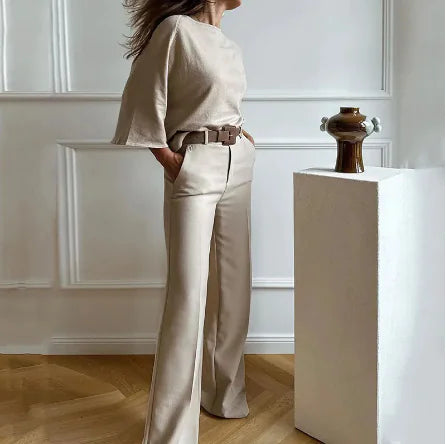 WOLFF Elegant Two-Piece Women's Set for Summer 2023