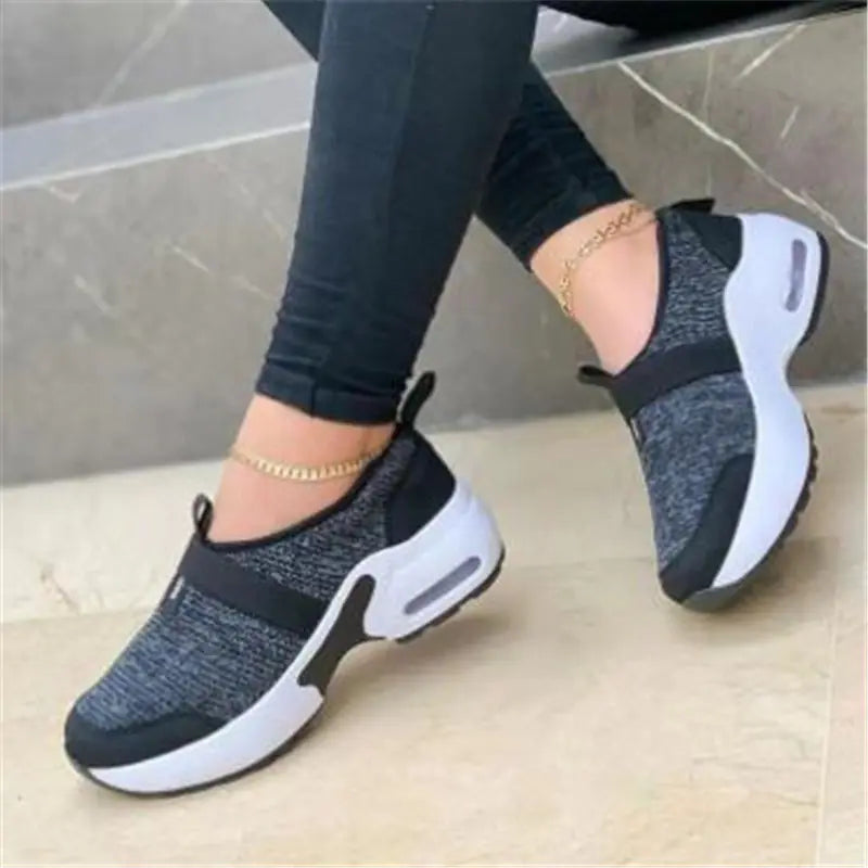 Breathable Women's Sports Shoes with Elastic Strap