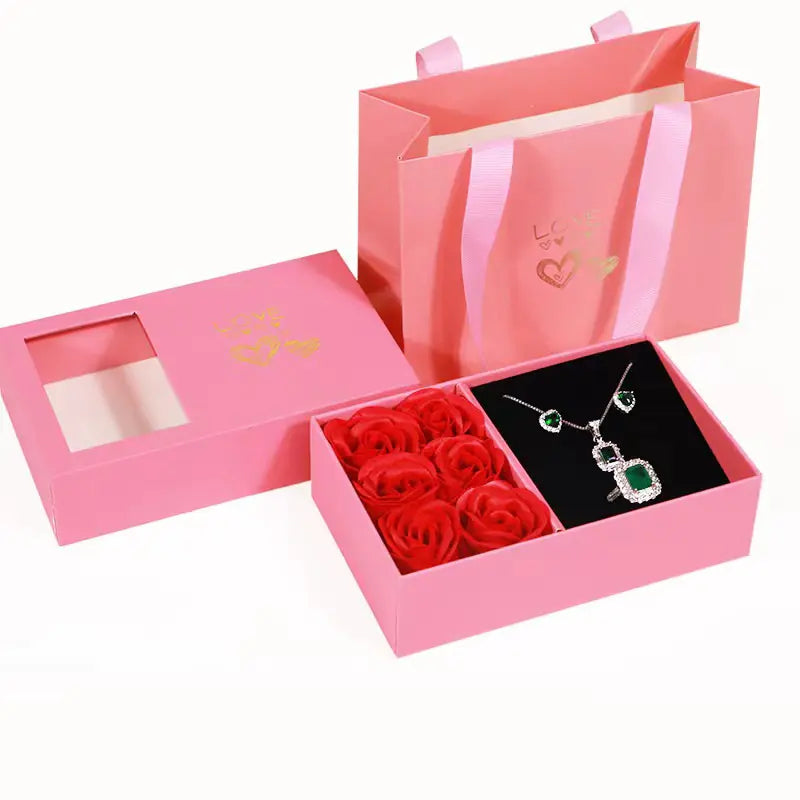 Gift Box with 6 Roses (One Piece)