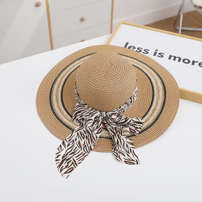 Trendy Women's Foldable Beach Hat for Stylish Looks