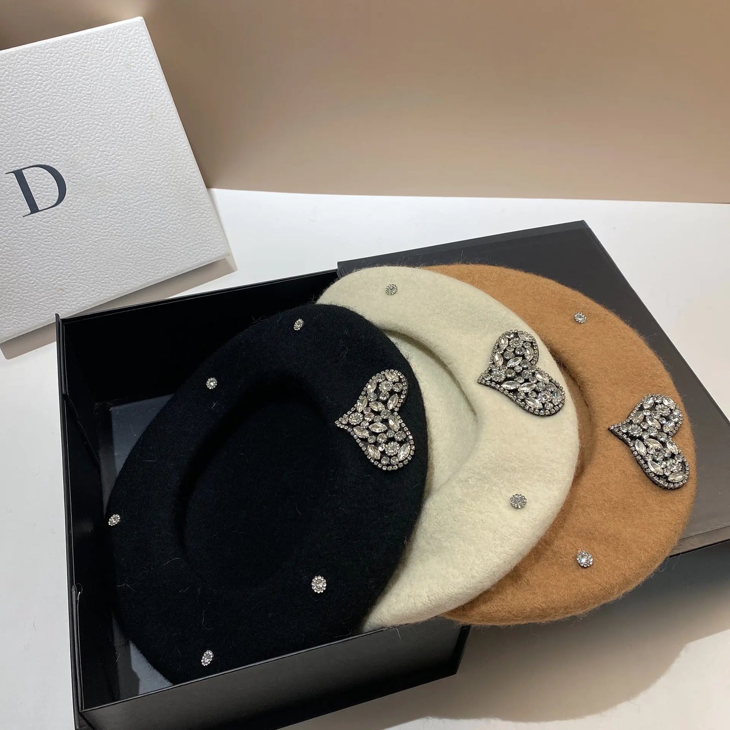 Japanese Age-Reducing Painter Rhinestone Beret