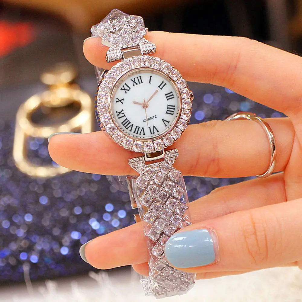 Fashion Roman Pattern Women's Diamond Quartz Watch