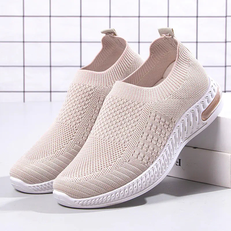 Fashionable Breathable Women's Beijing Cloth Shoes