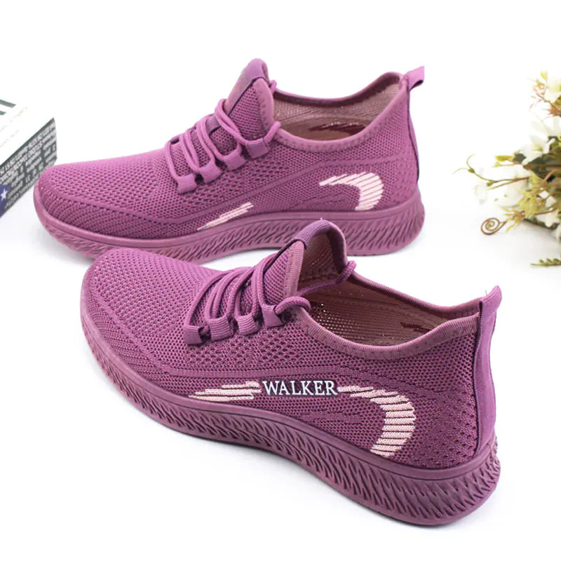 Beijing Style Women's Breathable Soft Sports Shoes
