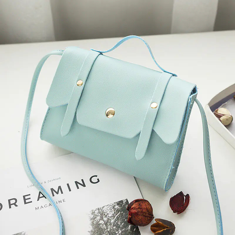 Trendy Crossbody Shoulder Bag with Lock Closure