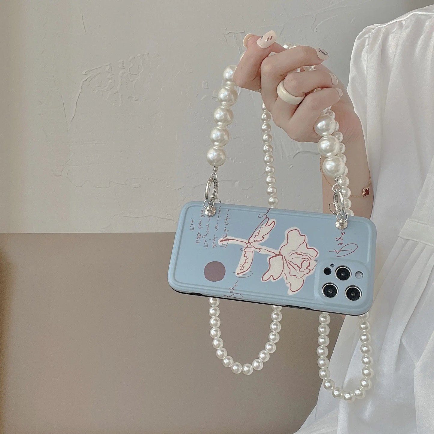 Flower Pearl Silicone Phone Case for Messenger