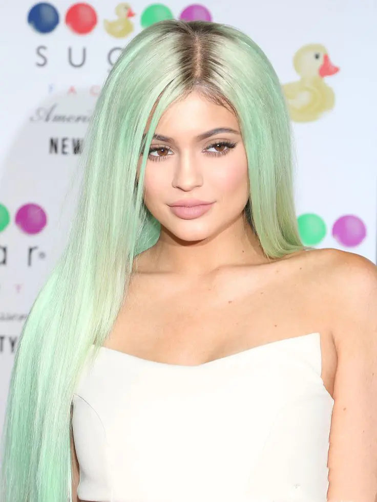 Gradual Long Straight Hair in Medium and Large Sizes