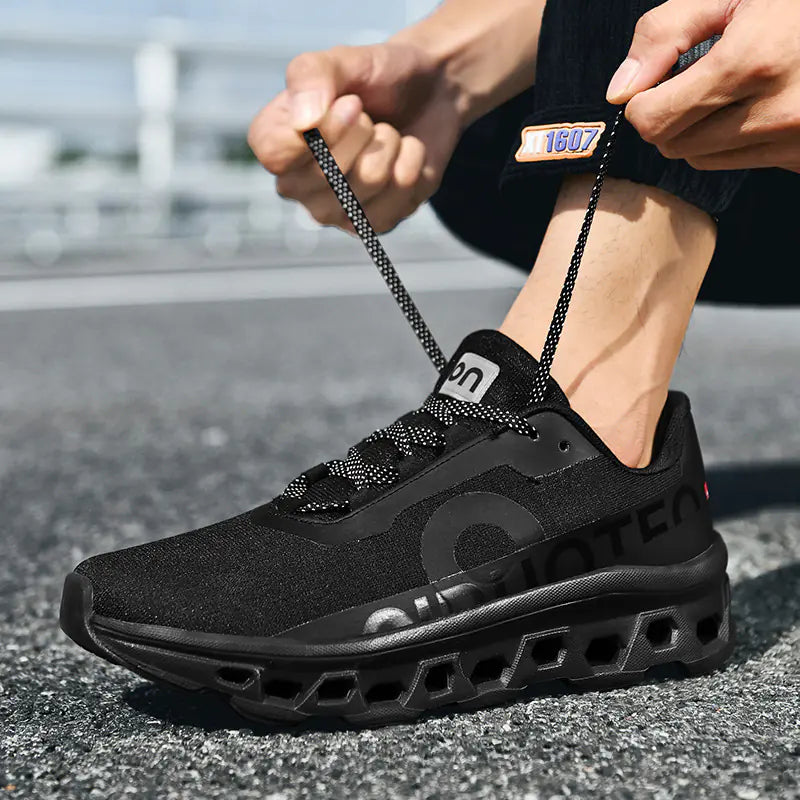 2023 Men's Trendy Low-Top Travel Sports Shoes